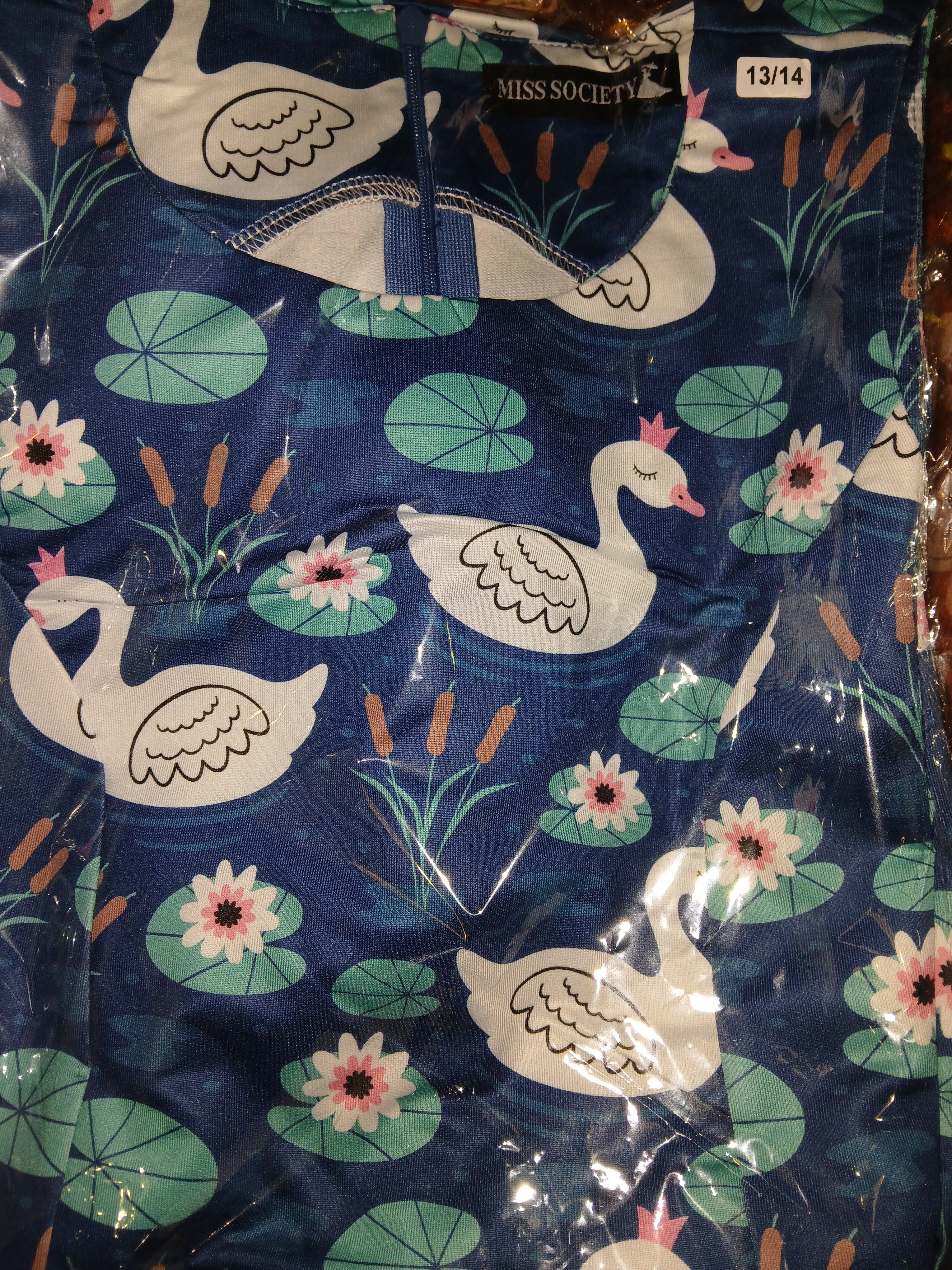 Kids Hepburn - Swans (Box 20A)