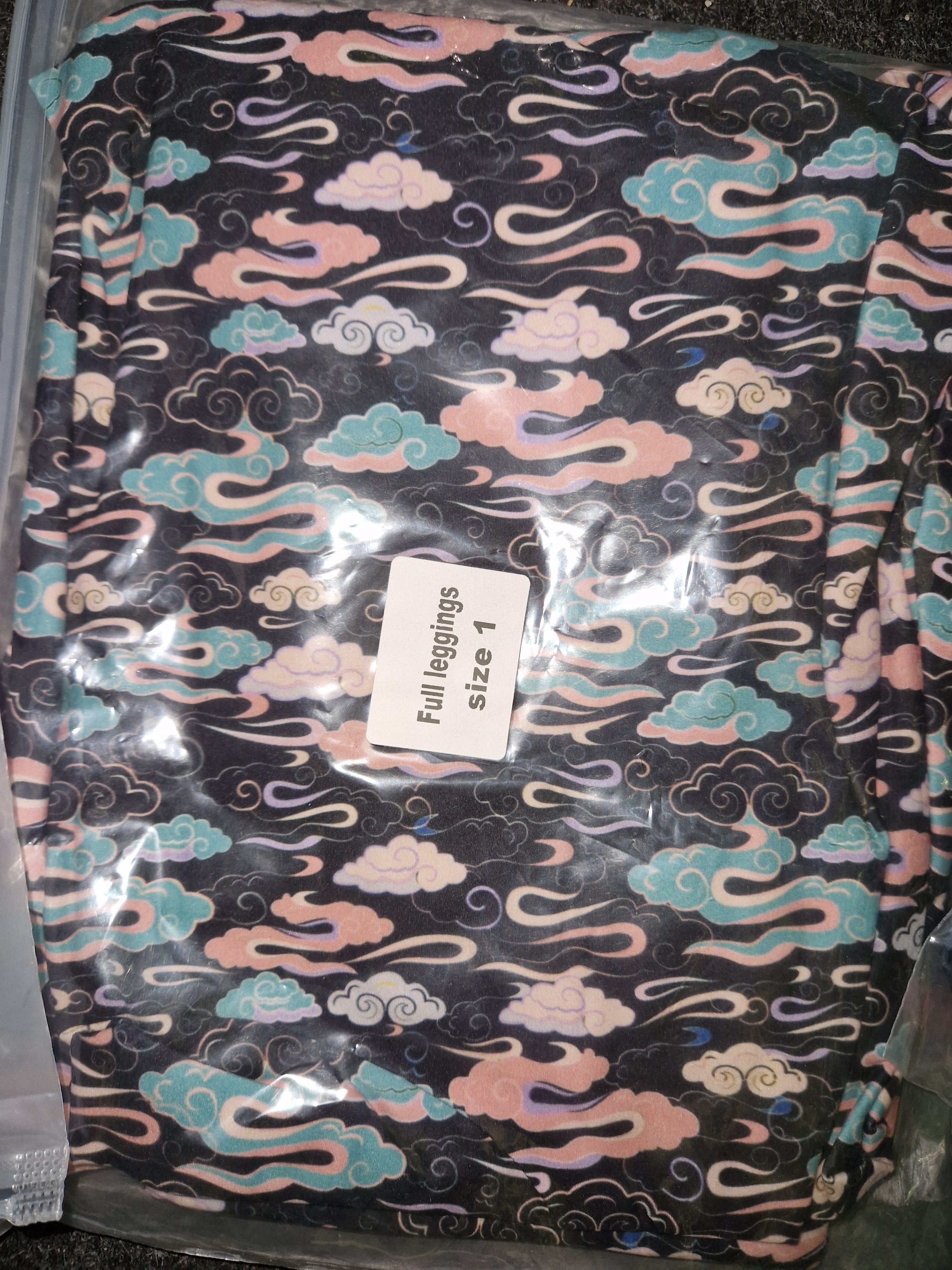Comfort leggings - oriental clouds (Box 14A)