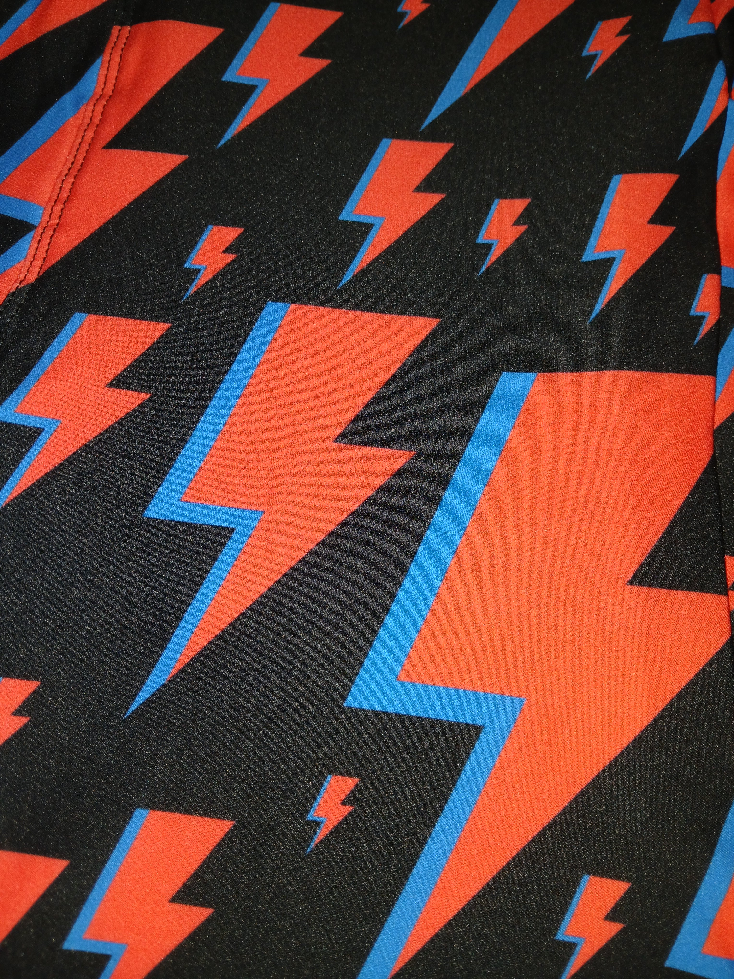 Comforts with Pockets - Red Bolts